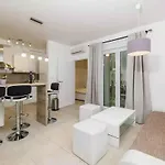 In 53769