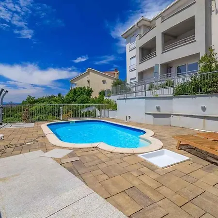 Apartament In 53769
